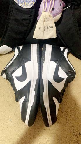 Nike Panda Dunks