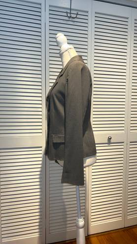 Attention size women’s 10 gray suit blazer