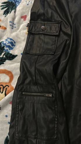 Hot Kiss LEATHER CARGOS