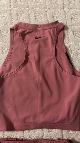 Nike Pro Pink Set