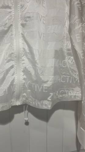 Zyia White Active Breeze Lightweight Hooded Jacket Size L.