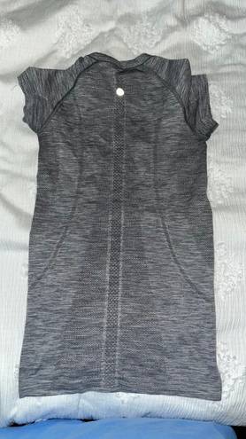 Lululemon Swiftly Tech Short Sleeve