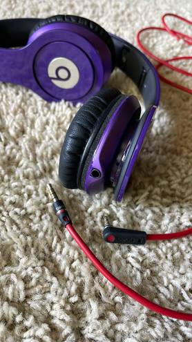 Beats Solo HD Purple