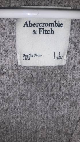 Abercrombie & Fitch Knit Cardigan