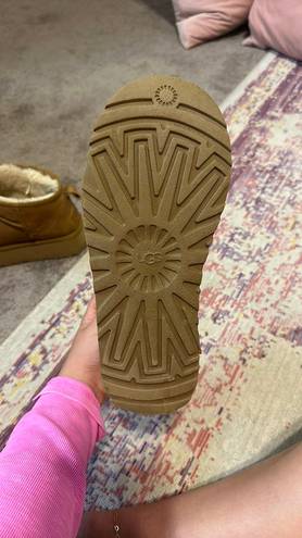 UGG mini platform s