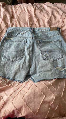 American Eagle 90s Boyfriend Short