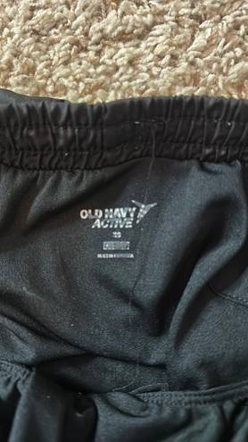 Old Navy Active black printed athletic shorts