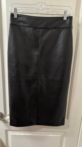 Aritzia Babaton Pegu Faux Leather Skirt