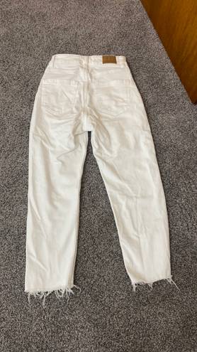 American Eagle Outfitters White Mom Jeans ★