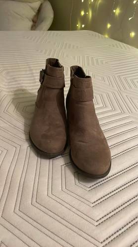 Unisa Beige Booties