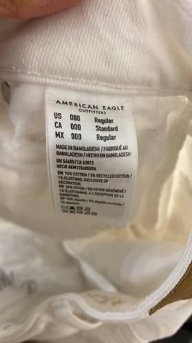 American Eagle Outfitters White Mom Jeans ★