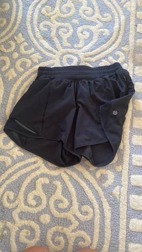 Lululemon black hotty hot shorts size 4, 4 inch Inseam