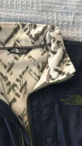 The North Face Fleece Quarterzip