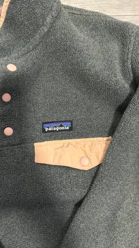 Patagonia Gray And Peach Snap Button Up