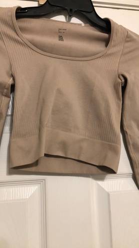 Gilly Hicks Cropped Longsleeve Workout Top