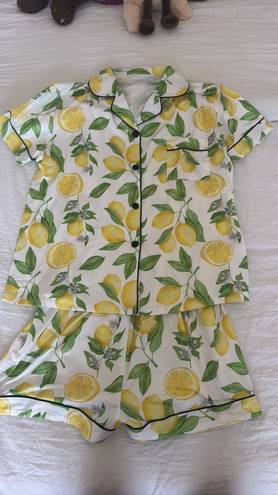 Lemon Pajamas Size L