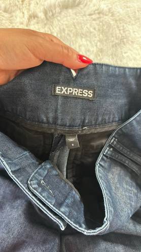 EXPRESS Shorts