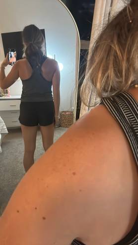 Lululemon Hotty Hot Short 2.5” in Black