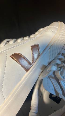 VEJA Chrome Sneaker