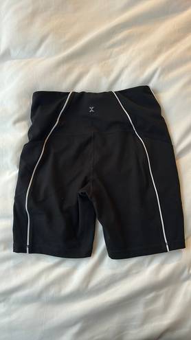 Xersion Black  Shorts Size pm