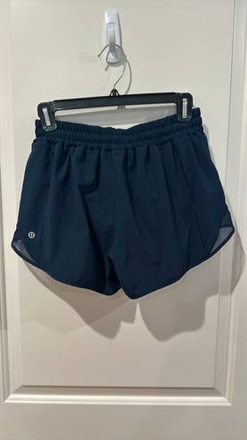 Lululemon Hotty Hot Shorts 4”