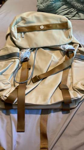 Lululemon wunderlust backpack 25L