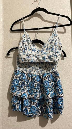 Lulus Blue & White Set