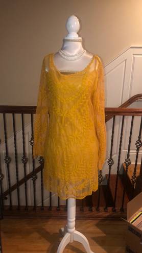 Divided Yellow Lace Dress 