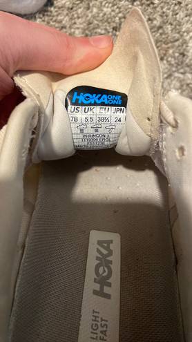 Hoka Rincon 3 White And Rose gold s