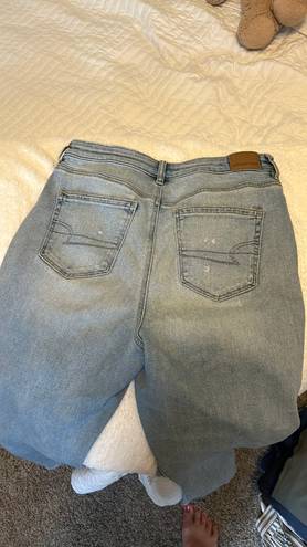 American Eagle Light Wash Jeans