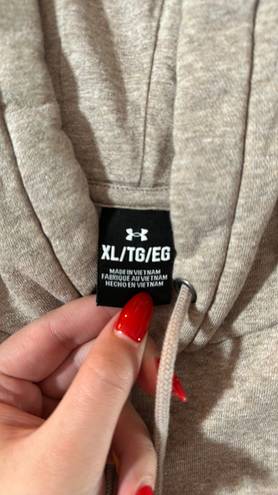 Under Armour Sweatshirt