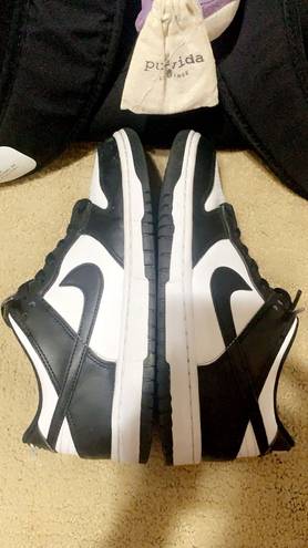 Nike Panda Dunks