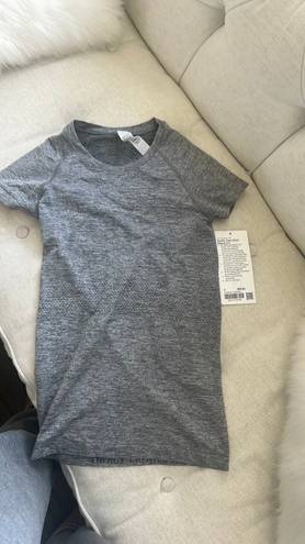 Lululemon Swiftly Tech Short Sleeve Shirt 2.0 Race Length