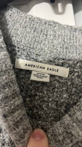 American Eagle Outfitters Sweater