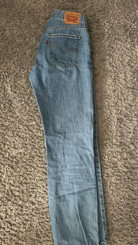 Levi’s Low Pro Straight Jeans