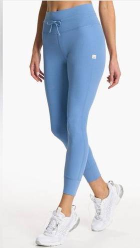 Vuori NWT  Daily Leggings Isle Blue Breathelnteock Size S