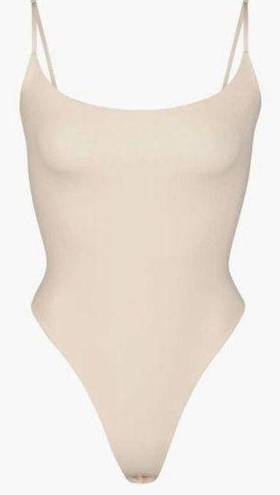 SKIMS  Fits Everybody Camisole Thong Bodysuit Sand/Beige NWT size S