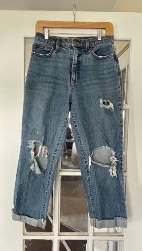 Universal Threads Ripped Mom Jeans