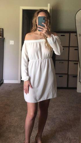 Pretty Little Thing White Off The Shoulder Dress