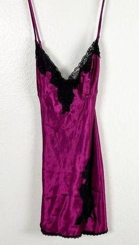 Frederick's of Hollywood FREDERICK’S OF HOLLYWOOD Wine Color Black Lace Open Back Lingerie, Size Large