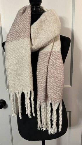 Gentle Fawn  Women Pink Scarf One Size Soft Fringe Bottom NEW