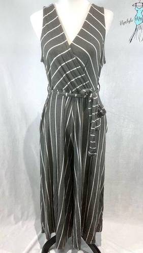 Nordstrom Nimi K gray and white striped cropped jumpsuit with pockets size large