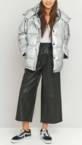 Barney’s New York Sale!💥 Barneys New York Silver Puffy Coat