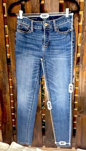 St. John’s Bay  Size 4 Skinny Jeans