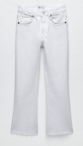 ZARA   TRF White Mid Rise Cropped Flare Denim Jeans Size 0