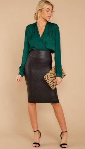 Spanx Faux Leather Pencil Skirt Very Black High-Waist Shiny Stretchy Edgy Midi