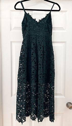 ASTR  The Label Embroidered Lace Midi Dress Hunter Green sz Small