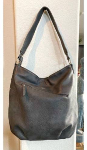 Kensie NWOT faux leather  shoulder bag. Sz 14.5”x13.5”. Mint!