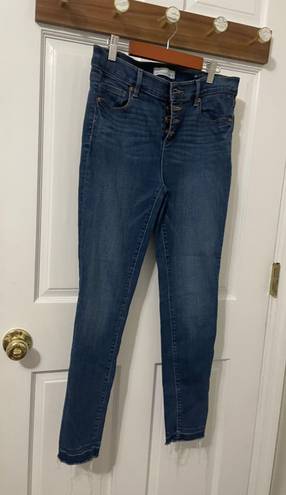 The Loft Women’s jeans size 27/4 31 inches in the waist