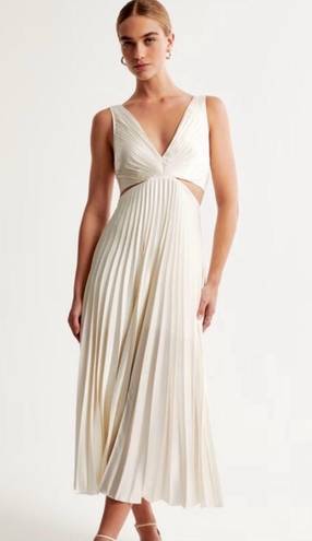 Abercrombie & Fitch Abercrombie Pleated Dress